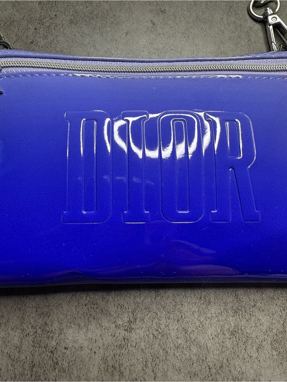 Dior Beauty Ombré Blue Patent Cosmetic Pouch Crossbody Bag Chain Strap Modified - Picture 2 of 7